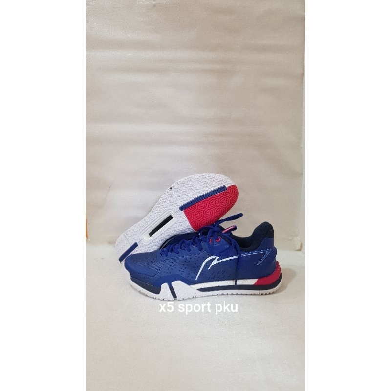 [x5 sport pku] Sepatu badminton Lining Saga SE