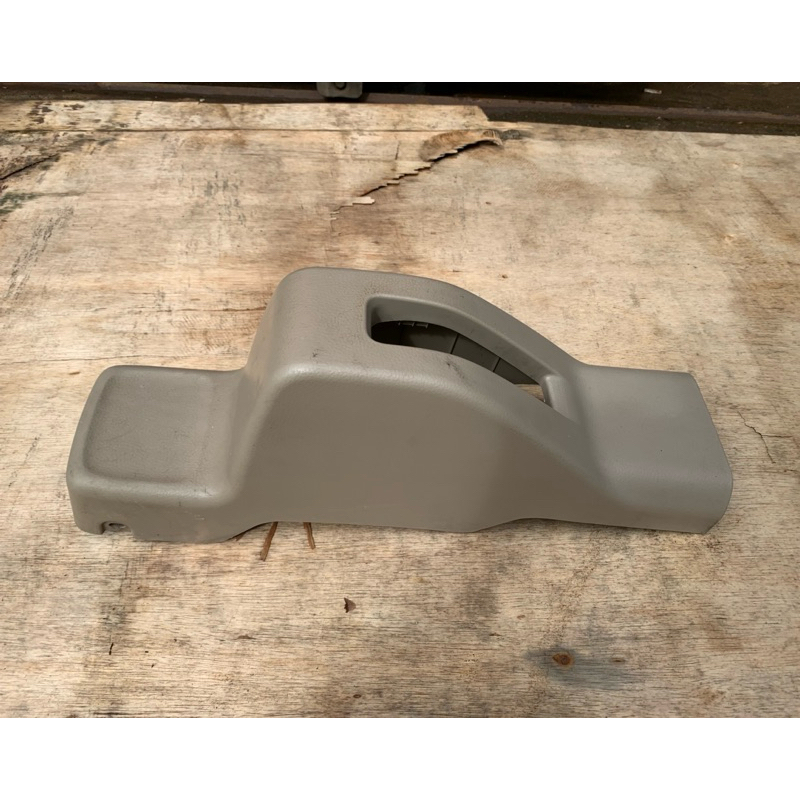 Console konsol Consol box Cover tuas hand brake Suzuki Ertiga 2012 - 2017 original
