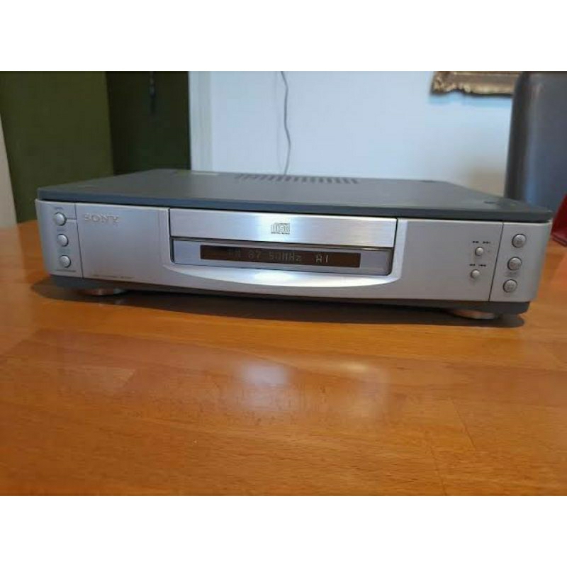 CD Player dan Tuner Sony Placido HCF VF1