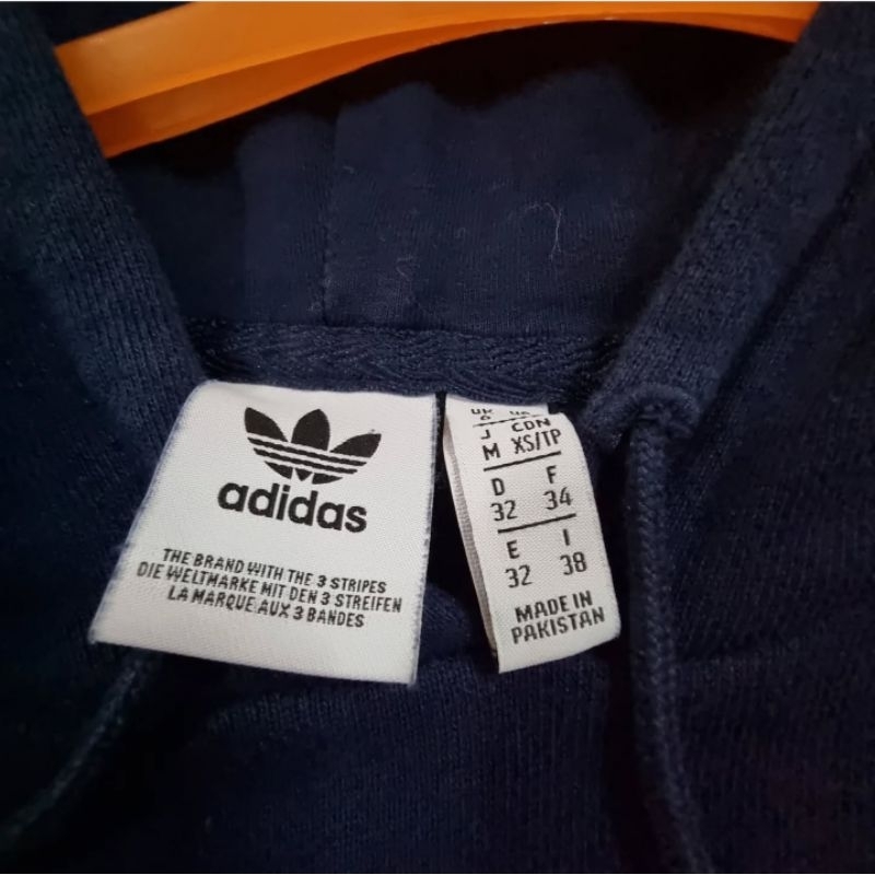 Borongan 2 Hoodie Second Adidas dan GAP bonus Uniqlo