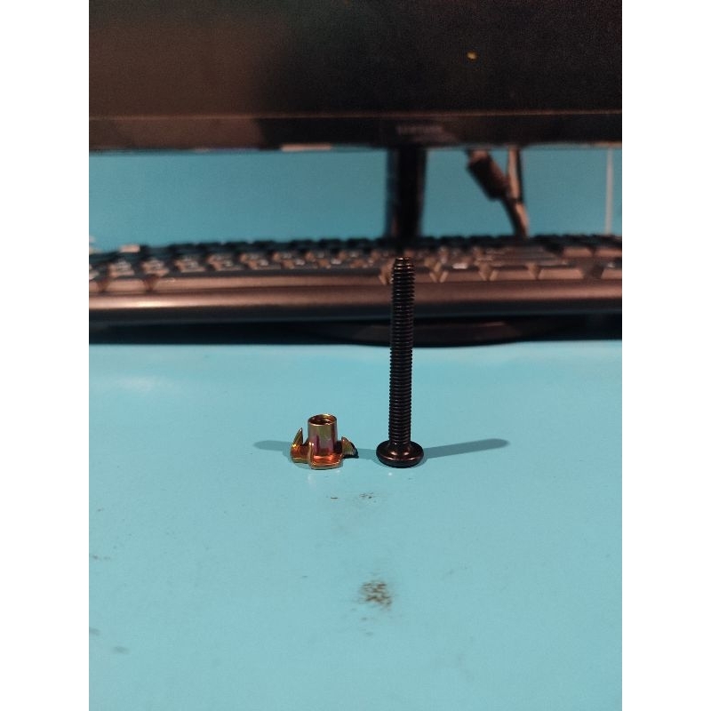 baut cakar baut + mur 1 set