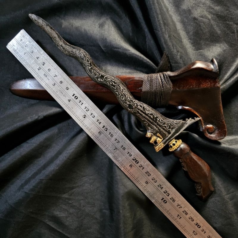 Keris Patrem Singo Luk 7 Kinatah Sepuh Emas Pamor Uler Lulut