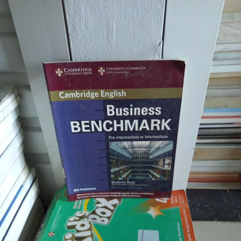 

buku business benchmark pre intermediate to intermediate student s book Cambridge english Cambridge University press buku bekas original