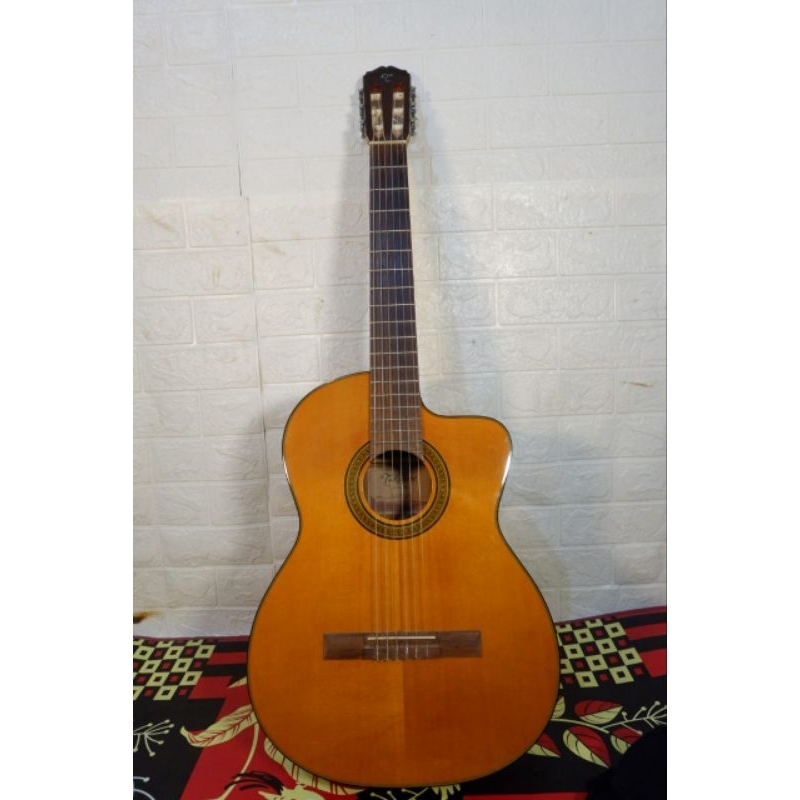 (second) Takamine GC3CE-nat