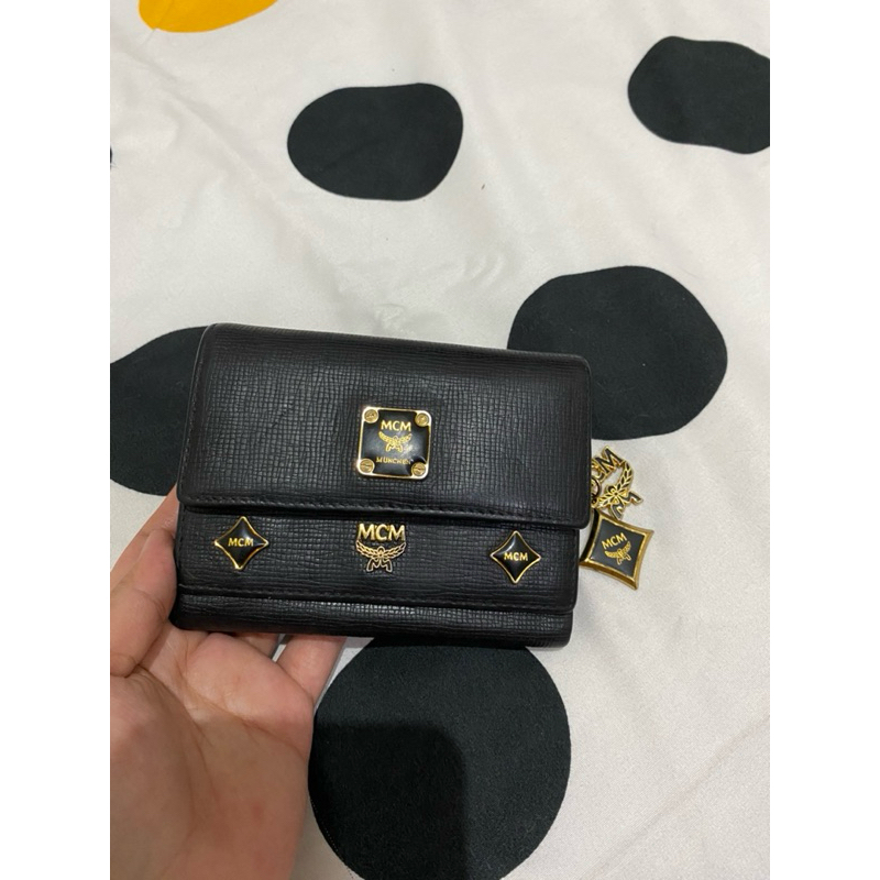 MCM Dompet Kulit Hitam