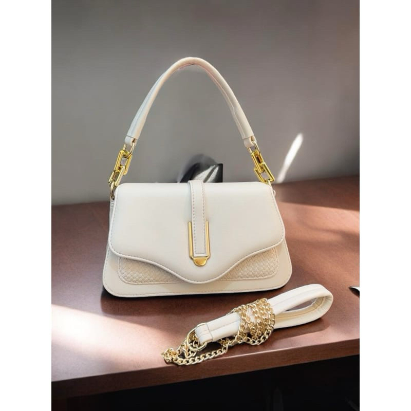 Tas Selempang wanita Kekinian//Tas Selempang wanita//tas rihana //fashion kekinian//fashion wanita