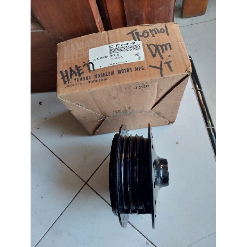 tromol depan yamaha yt115 original new old stok