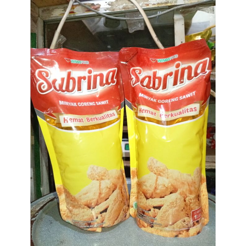 

MINYAK SAYUR SABRINA 1LT MINYAK GORENG SAWIT BERKUALITAS