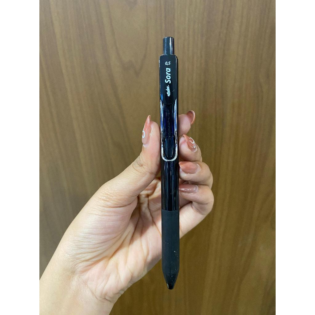 

Gramedia Mal Pekanbaru - (Original) Estudee Sora Gelpen 0.5 INK Black - Black EGP-242