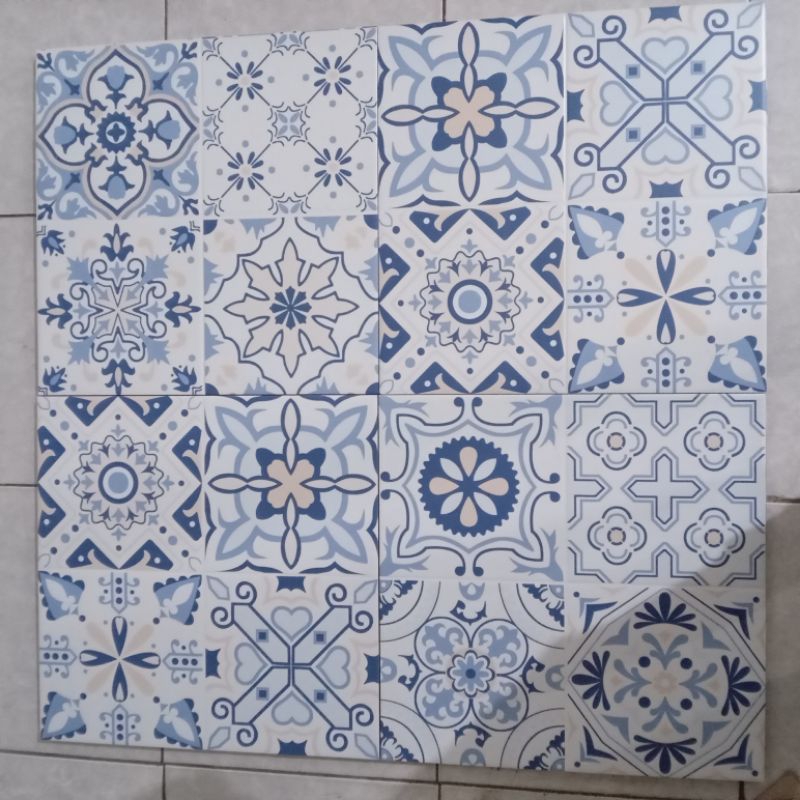keramik lantai kamar mandi dapur teras garasi ruang tamu rumah MILAN 50x50 Integra Deco motif batik 
