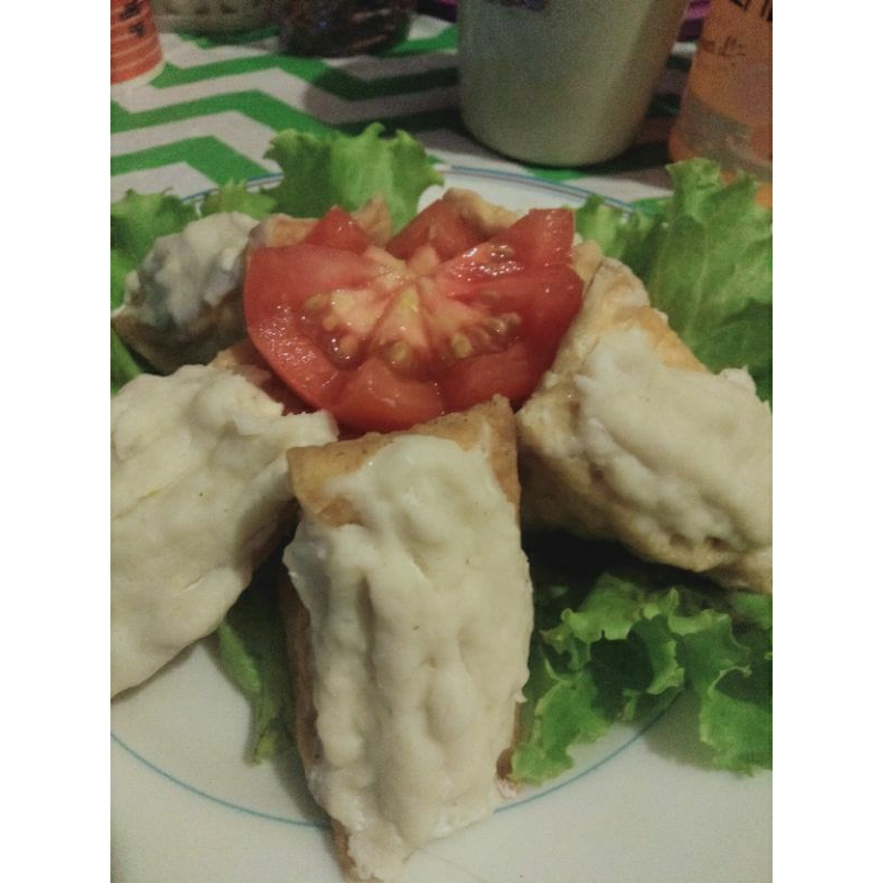 

cemilan dan siomay soto kripik pisang