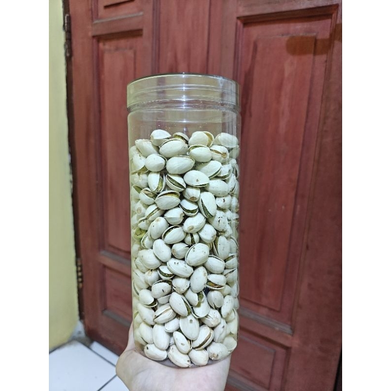 

KACANG PISTACHIO 500GRAM