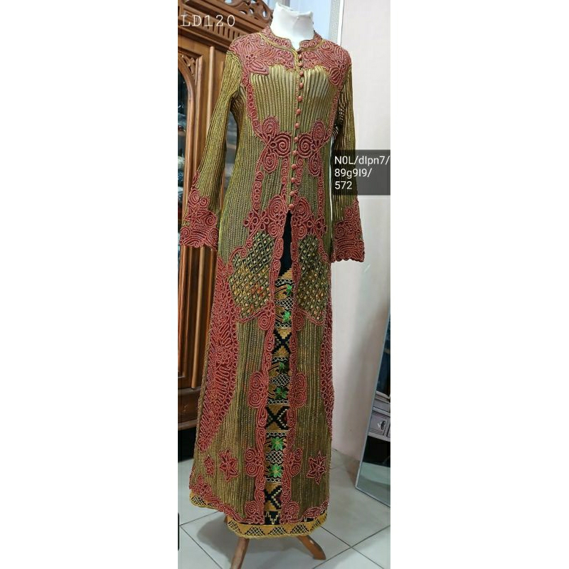 kebaya panjang sulam usus lampung sulam tangan