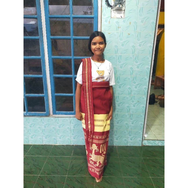 KAIN TENUN SUMBA TIMUR "sarung & slendang"