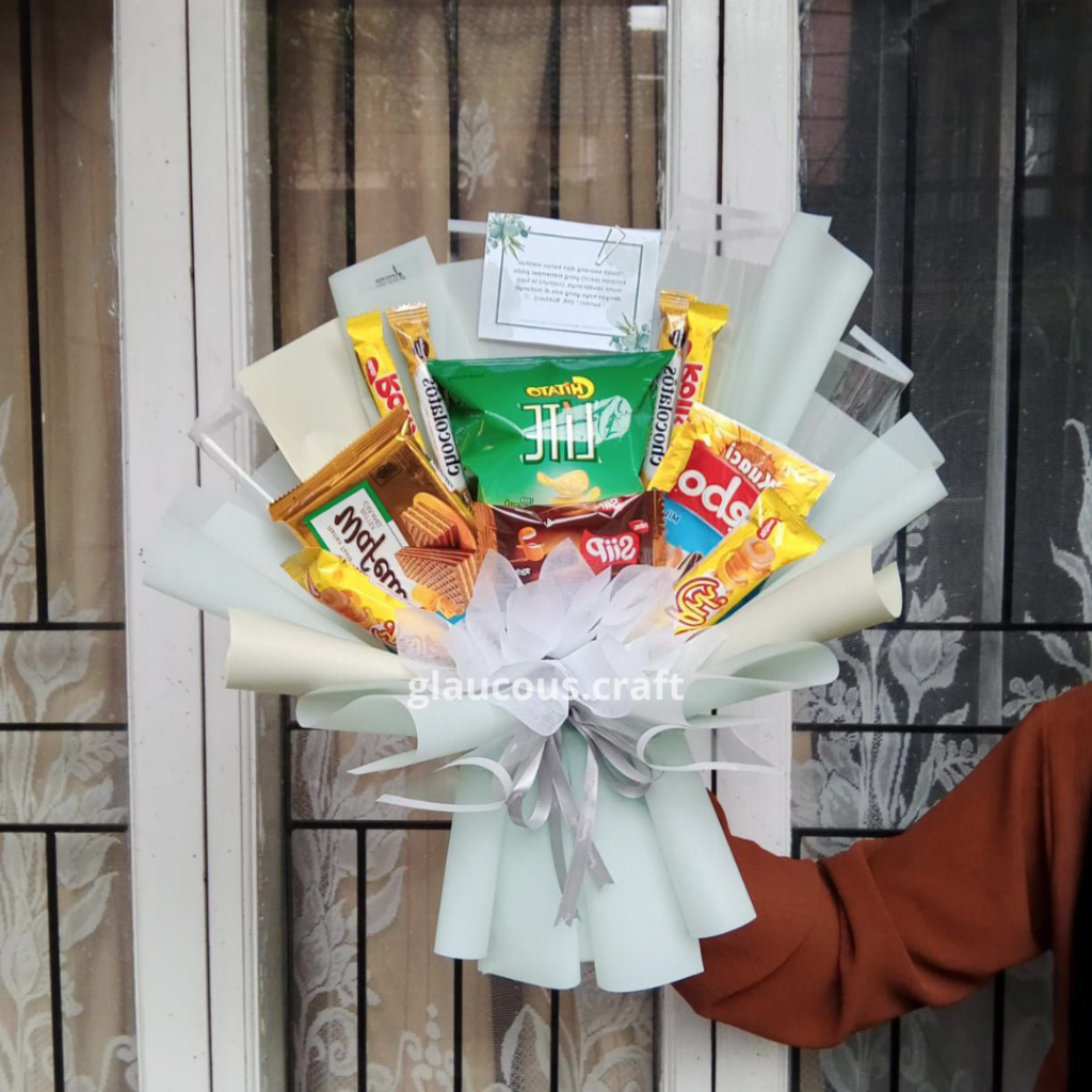 

glaucous.craft Buket Snack Medium - Wisuda/Ulang tahun/Hadiah/Kelulusan/Valentine