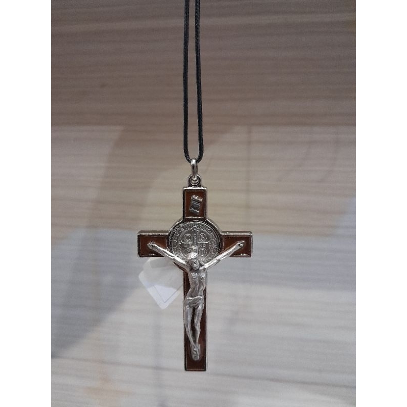Gantungan Mobil Salib Benedictus, Salib Import