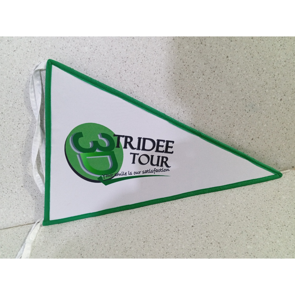 Bendera Travel Custom / Bendera Segitiga Custom / Bendera Travel Segitiga