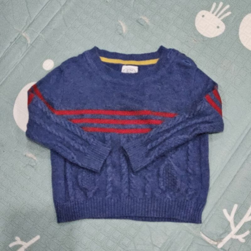 Preloved Sweater Bebe