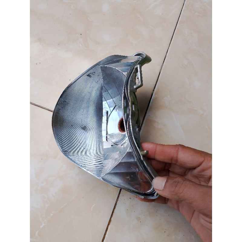 Reflektor suzuki satria hiu original bekas