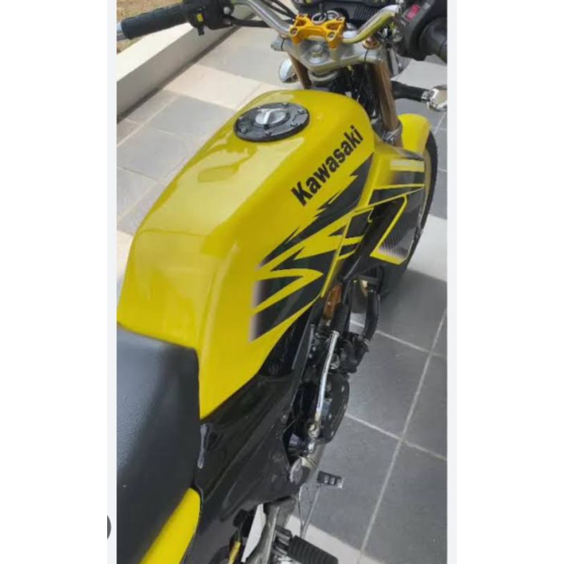Cat kuning kawasaki Ninja SS Cat Kuning Metallic Ninja Pearl Shining Yellow 500ml