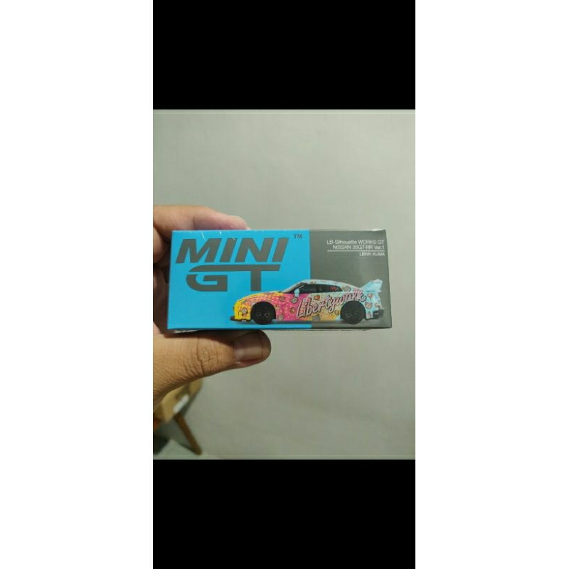 mini gt R35 lbwk kuma