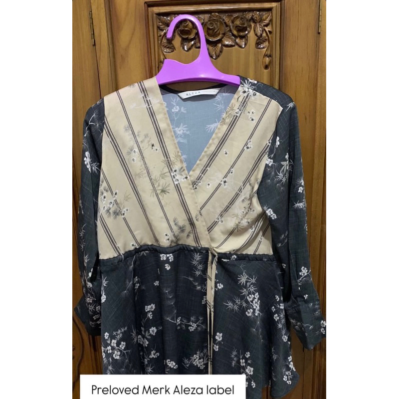 Preloved Aleza label