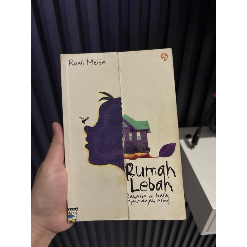 rumah lebah novel