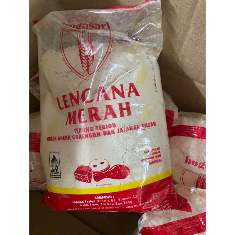 

TEPUNG TERIGU LENCANA MERAH 1KG