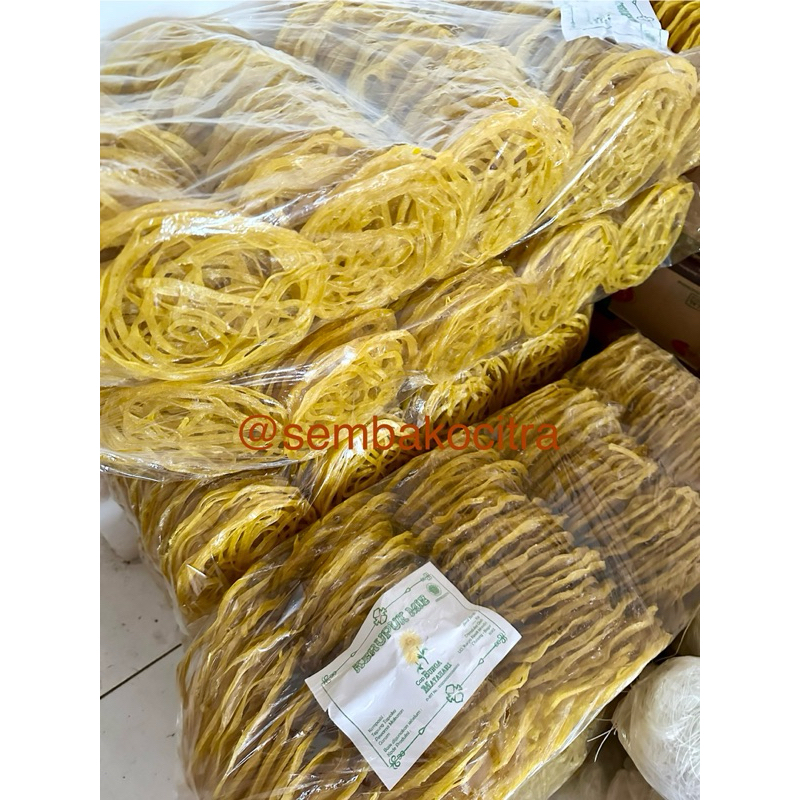 

Kerupuk Mie Mentah isi 5KG / Kerupuk Mie 5 kg / bal