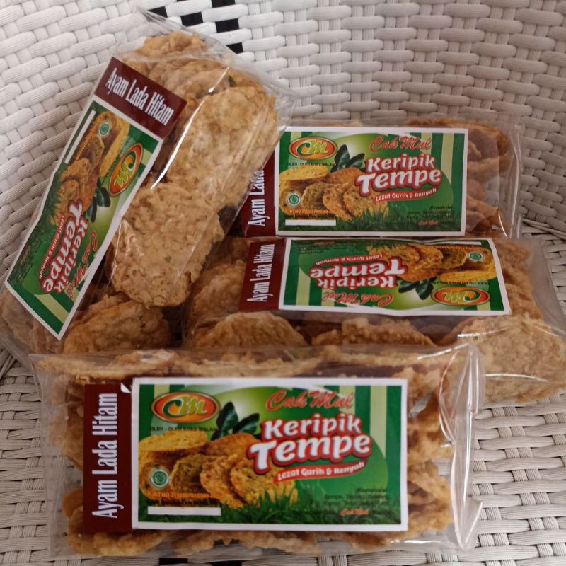 

keripiktempecakmul rasa ayam lada hitamkeripiktempecakmul / keripiktempemalang / oleholehkhasmalang /camilan / makanan ringan