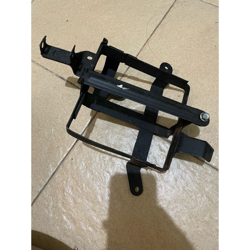 dudukan pangkon aki tiger lama lawas 2000