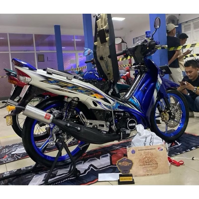 STRIPING STICKER LIS FIZR FIZ R 2005 FULL CLUTCH BODY STANDAR ORI BERKUALITAS