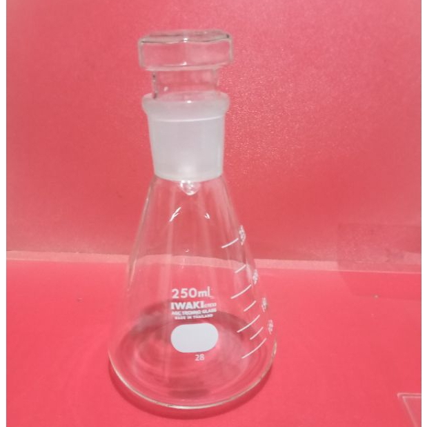 Erlenmeyer dengan Tutup Glass 250ml Iwaki. Erlenmeyer with glass stopper 250ml Iwaki.