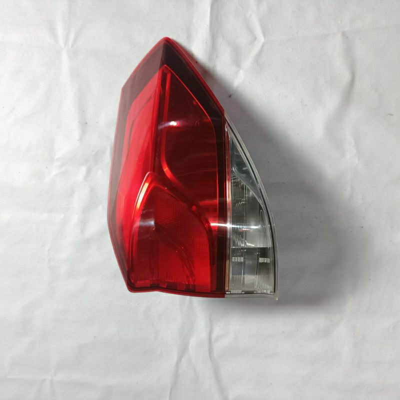 lampu belakang HONDA MOBILIO