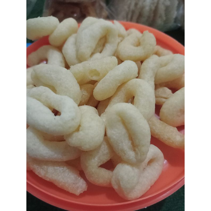 

kolong khas Pacitan renyah gurih rasa bawang