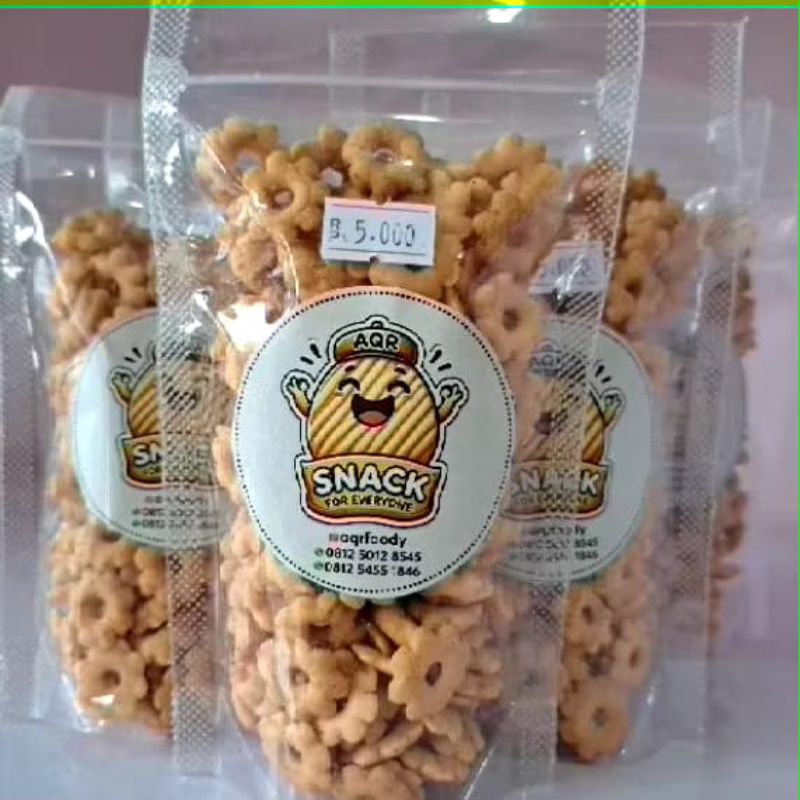 

Snack Bentuk Sakura / Pilus Bunga (Ajisan)