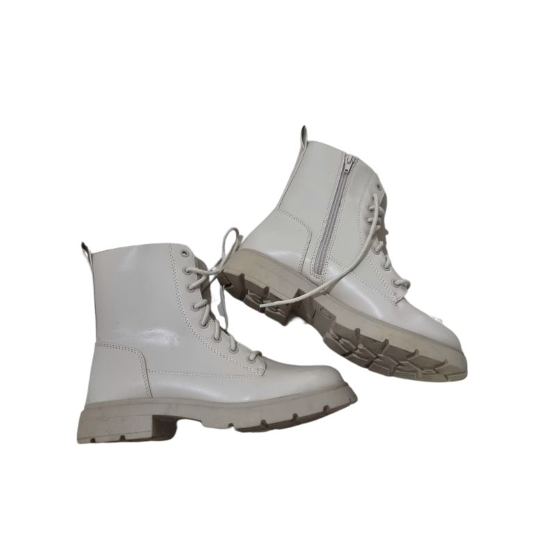 boots club culture