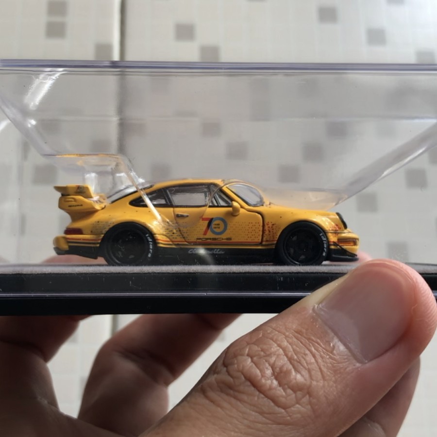 Diecast PGM Porsche RWB 70th Anniversary Yellow Brand New Seal