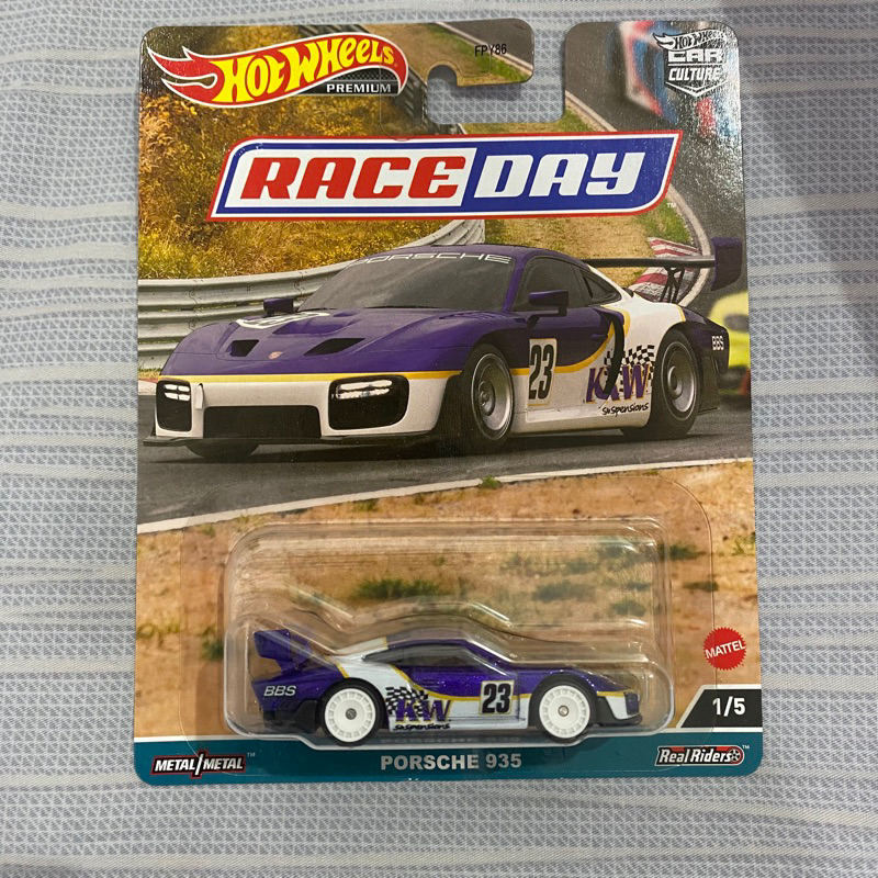 Hot Wheels Premium Porsche 935 Race Day