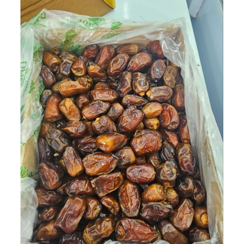 

kurma golden valley repack 1kg