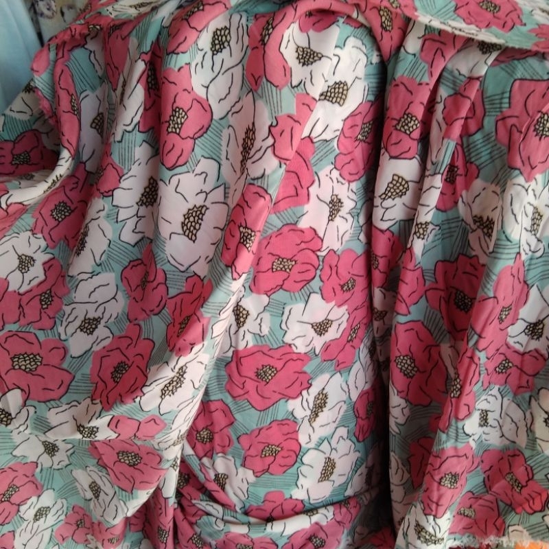 Kain silk premium | Harga/0,5m | bahan silk motif bunga | bahan silk motif bunga | kain silk motif .