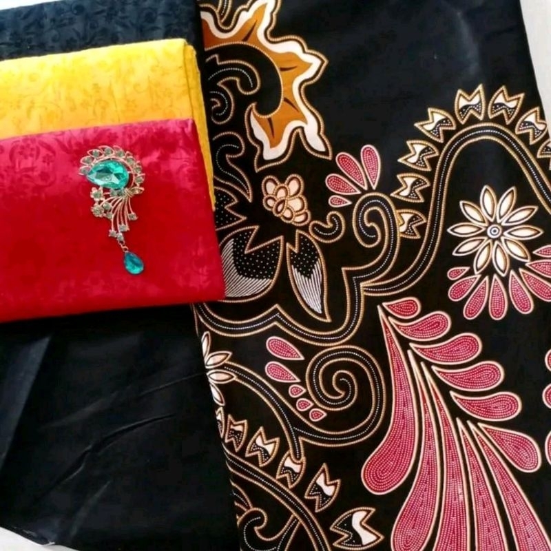 Kain Batik Pekalongan Motif Bunga Terompet