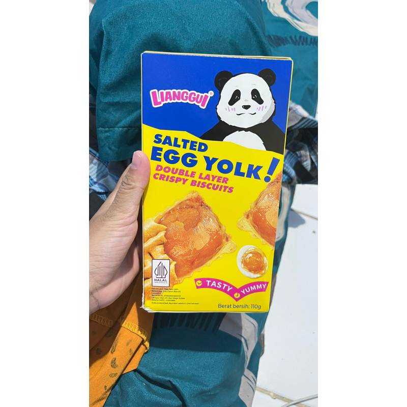 

Lianggui biskuit lapis 110gr, salted egg telur asin