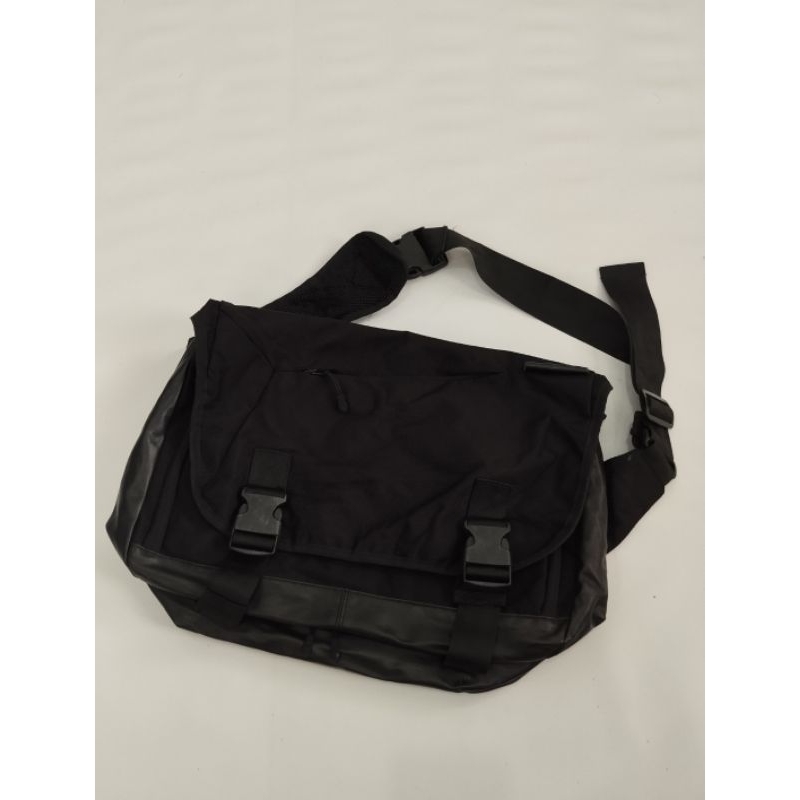 tas selempang monster republic cross body