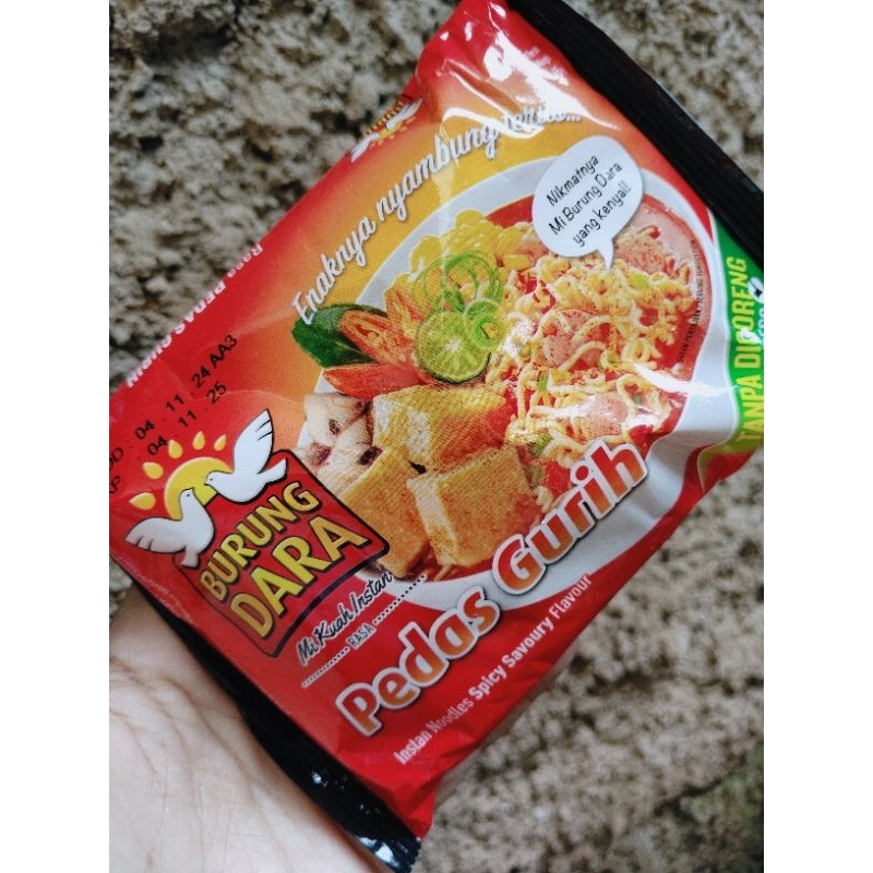 

Burung Dara Mie Kuah Instan Rasa Pedas Gurih Kemasan 65 Gram
