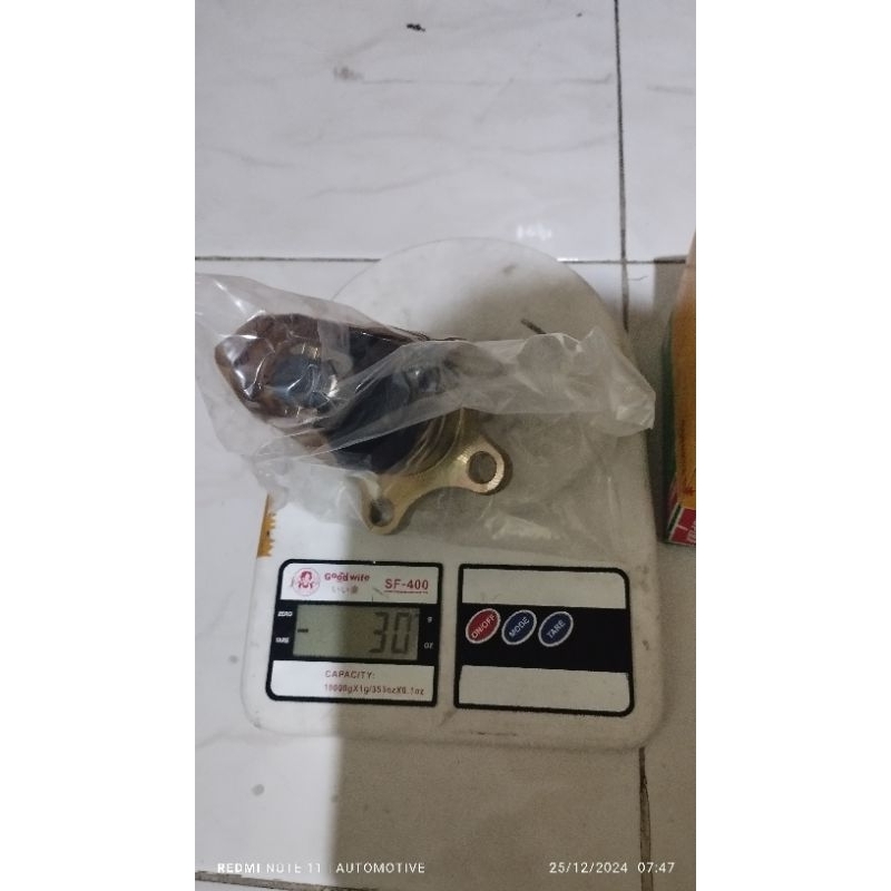 Ball Joint Bawah L300 Original