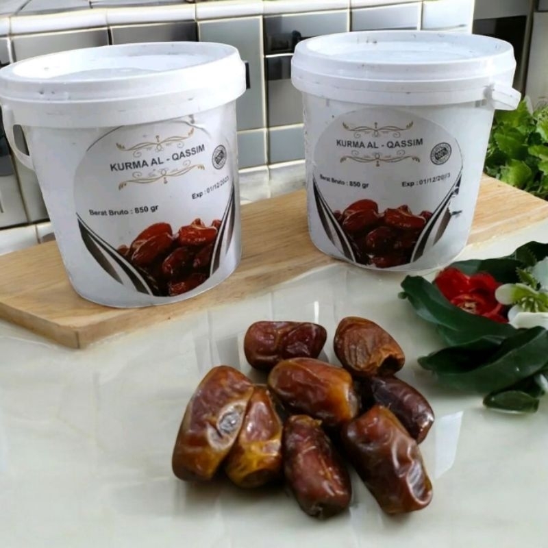 

Kurma Ember Kurma Kemasan 500gram