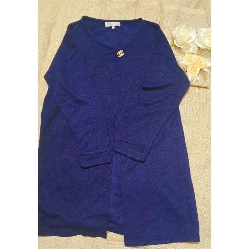 Thrift Sweater Rajut