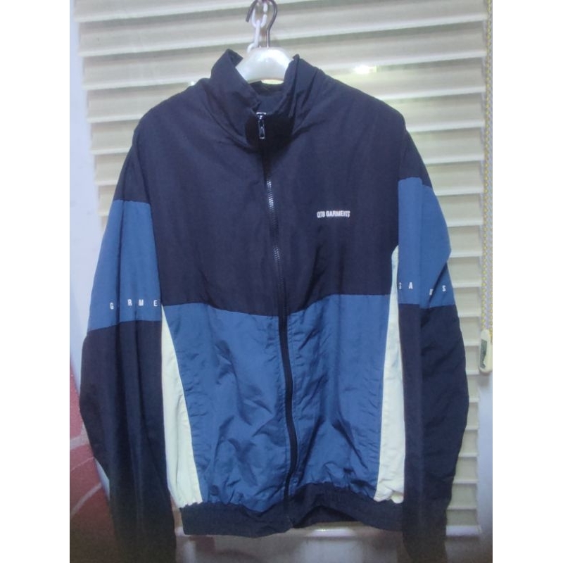 windbreaker qt8 garments