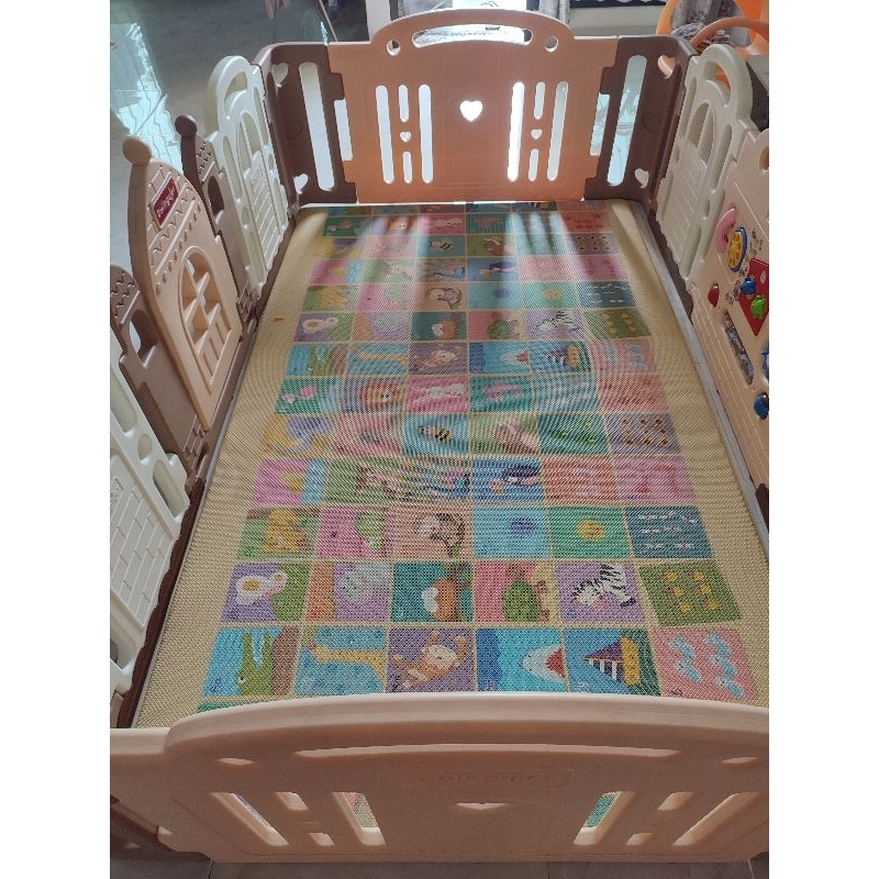 Dwinguler Playmat Karpet